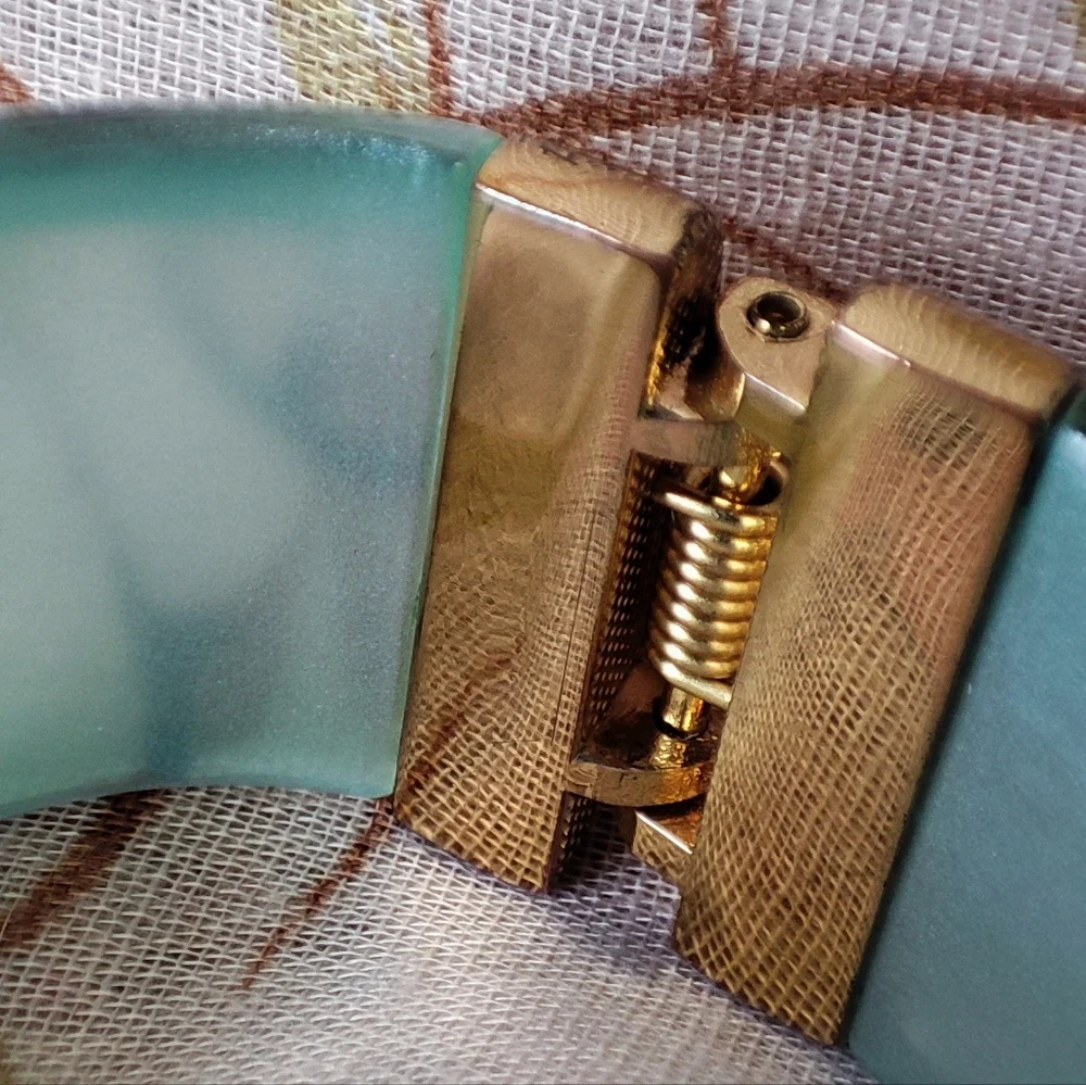 Icy Frosted Light Aqua Blue Moonglow Lucite Clamper Vintage Gold Tone Bracelet